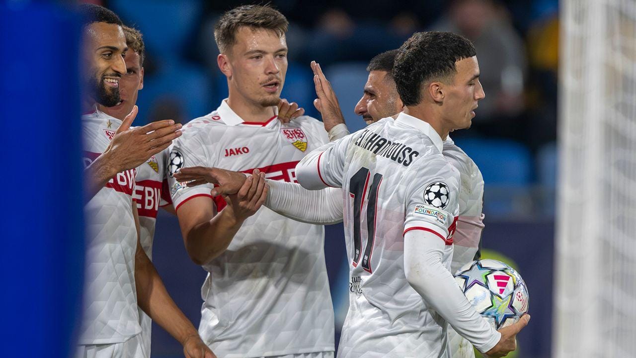 Champions: Sandro Cruz (Slovan Bratislava) concede autogolo na vitória ...