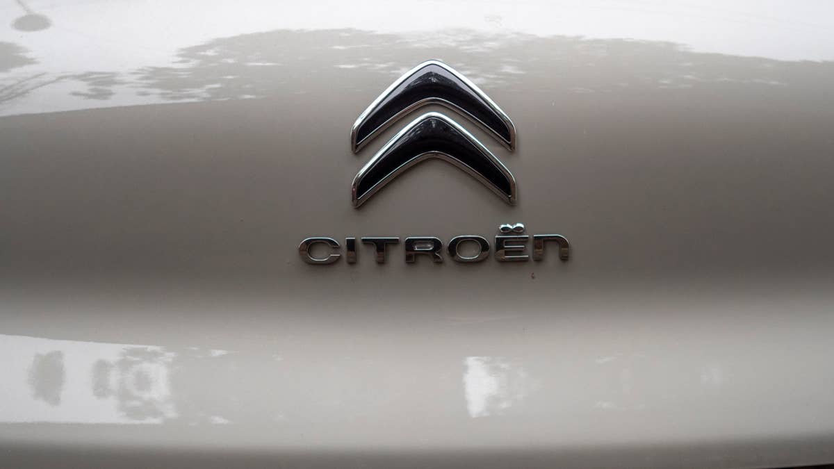 Citroën is bringing back the 2CV as a $17,000 electric car