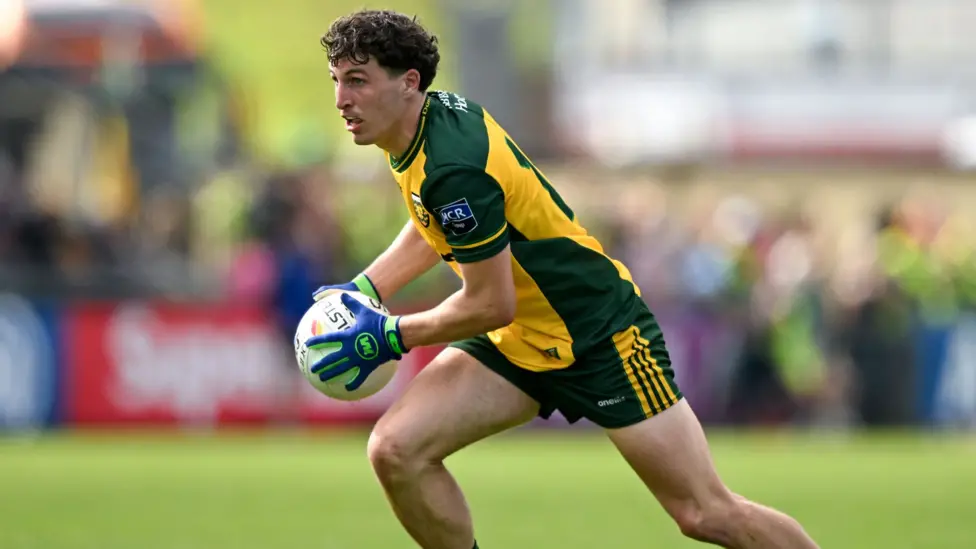 Collingwood signs Irish rookie