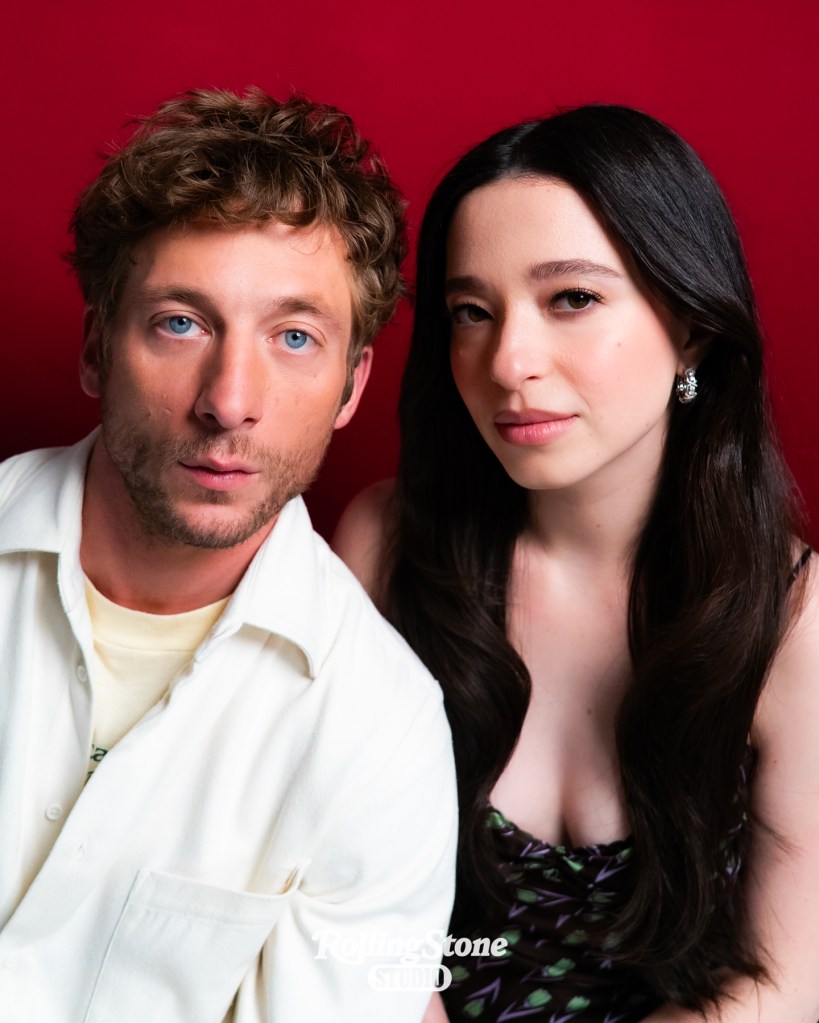 Jeremy Allen White and Mikey Madison on dangers of social media