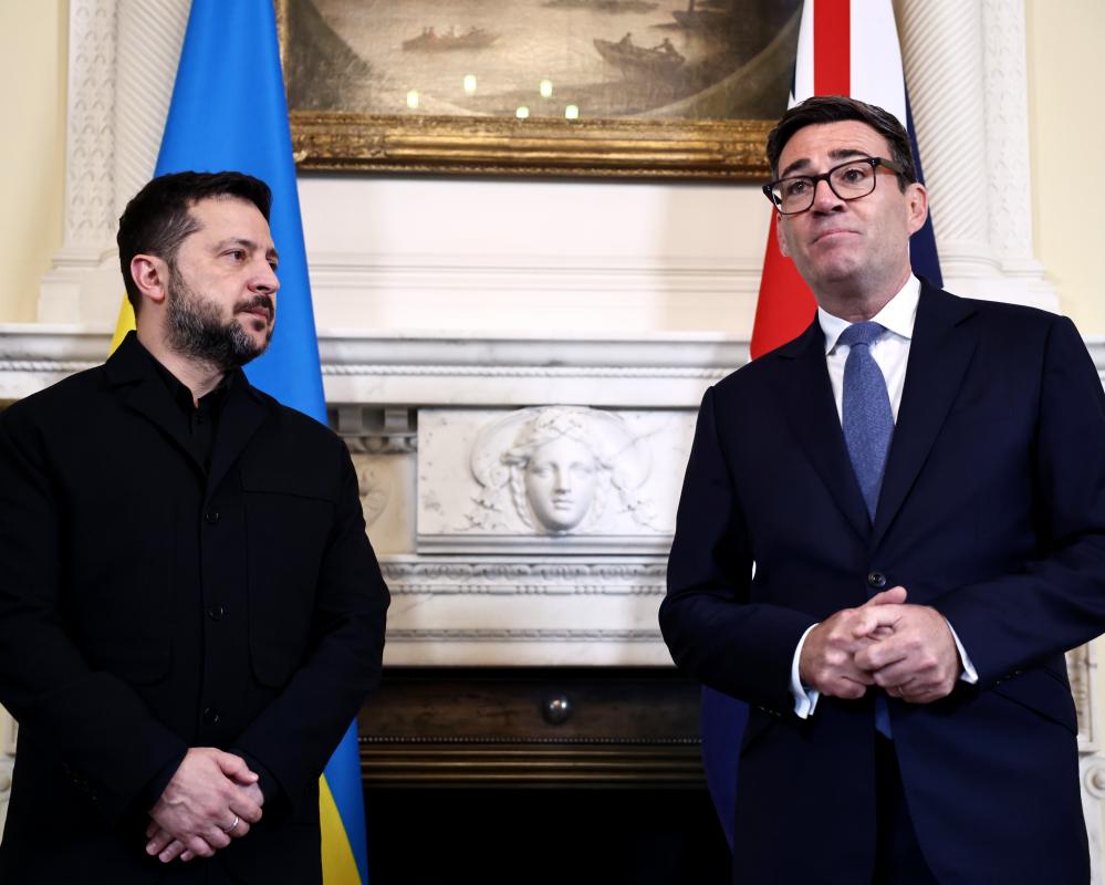 Volodymyr Zelenskyy feels betrayed by Donald Trump over Starlink access
