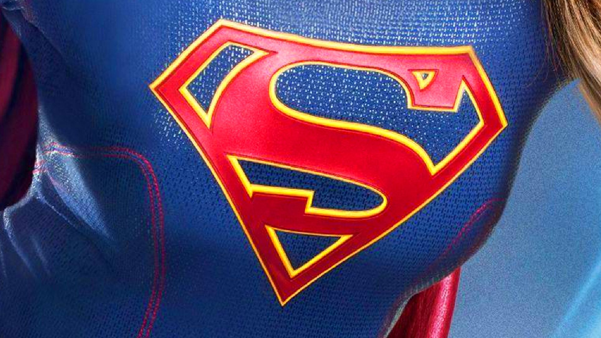 DC permanently depowers original Supergirl, crowns her official replacement