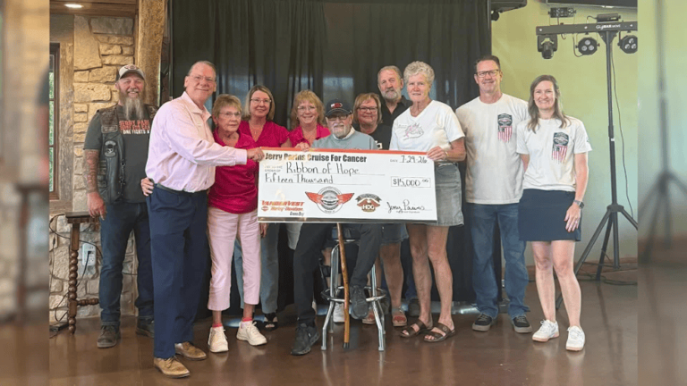 Ribbon of Hope in De Pere highlights its mission during Breast Cancer ...