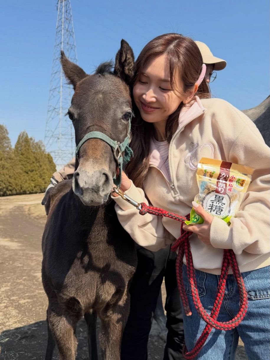 堂々交際宣言で話題の紗栄子とワンオクRyota それぞれの投稿写真に反響続々「投稿を読んで感動の涙」「どれだけ心強いか」「虐待された馬を助けた英雄」