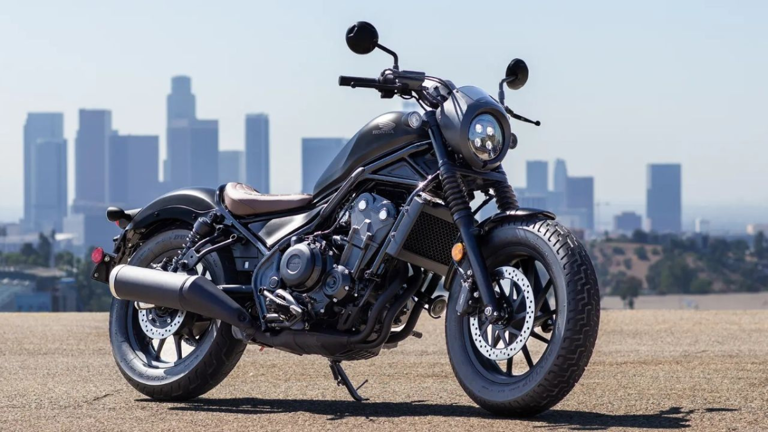 Honda Rebel 500 vs Kawasaki Eliminator 500 2026, adu cruiser 500cc ...