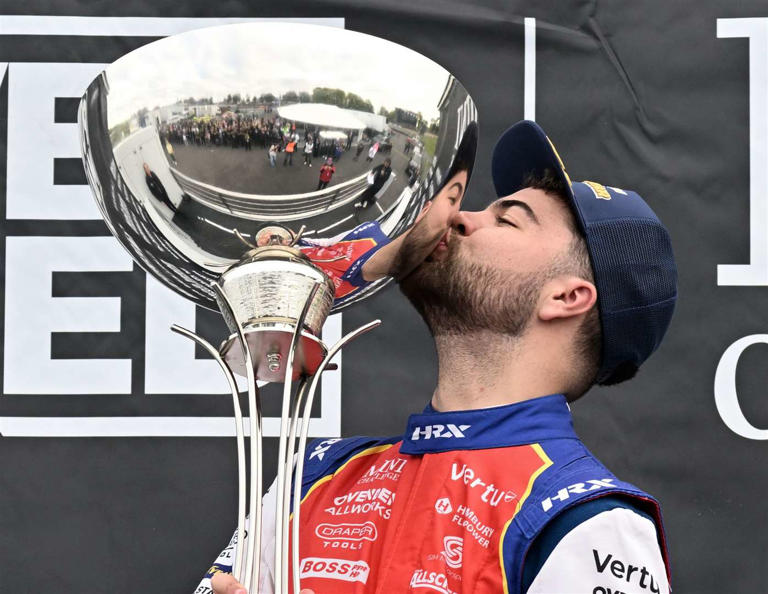 Tom Ovenden plans BTCC move after clinching Mini Challenge title in ...