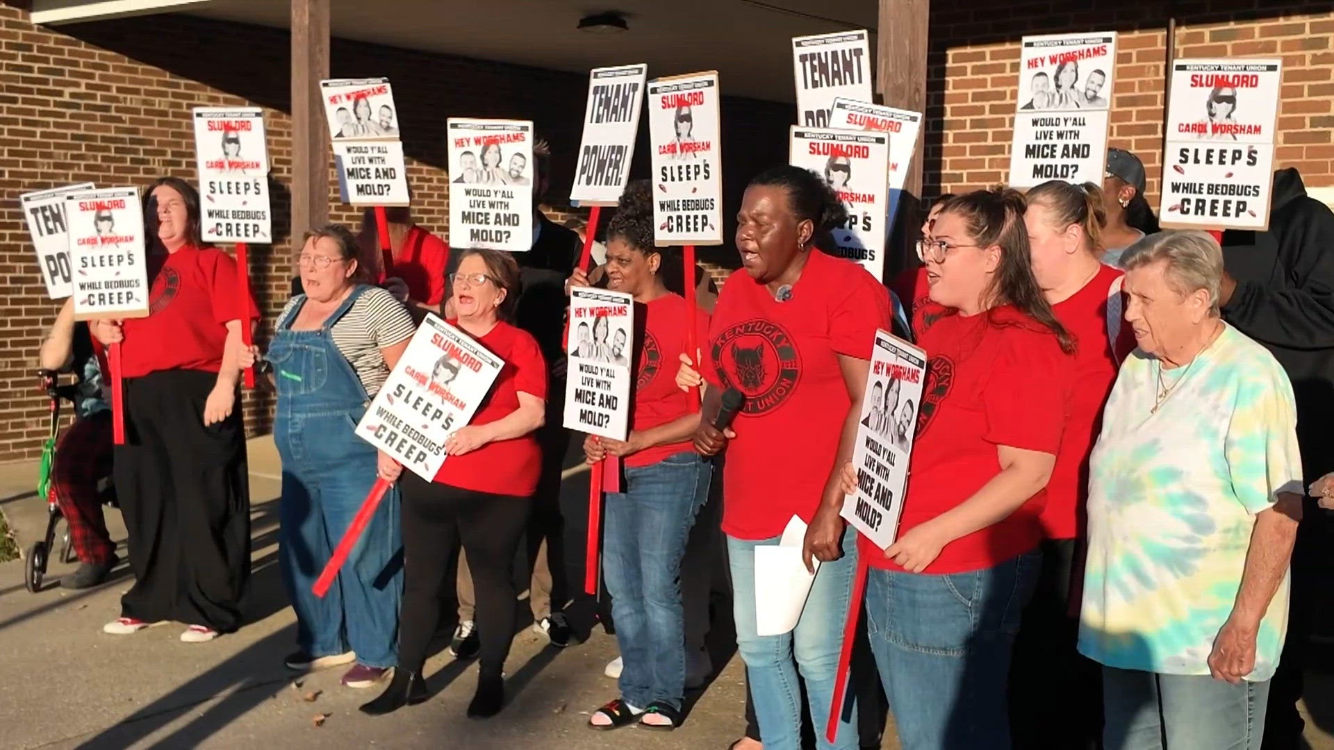 Shelbyville tenant union brings demands to property group
