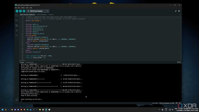 I built a $15 ESP32 display that shows exactly what my home server is doing