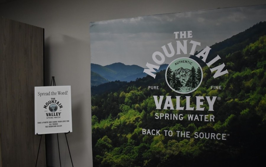Mountain Valley Spring Water opens new manufacturing facility in Hot ...