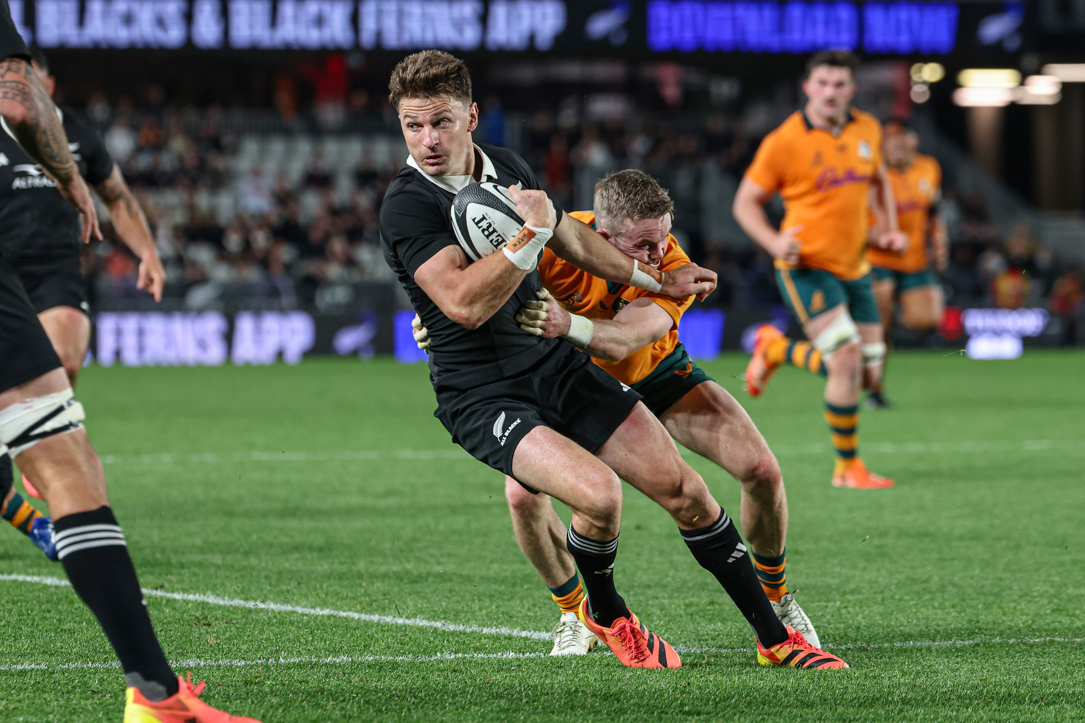 New Zealand makes 8 changes for the second rugby test against Australia
