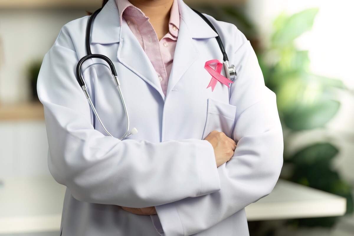 What raises breast cancer risk? The role of alcohol, weight, genetics ...