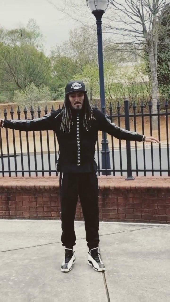 Dynamic street dance moves