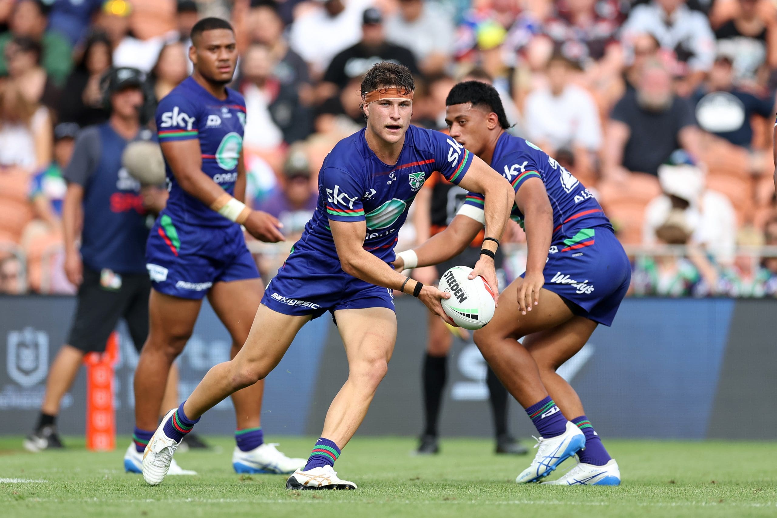 NRL rival to target unwanted Warriors dummy half
