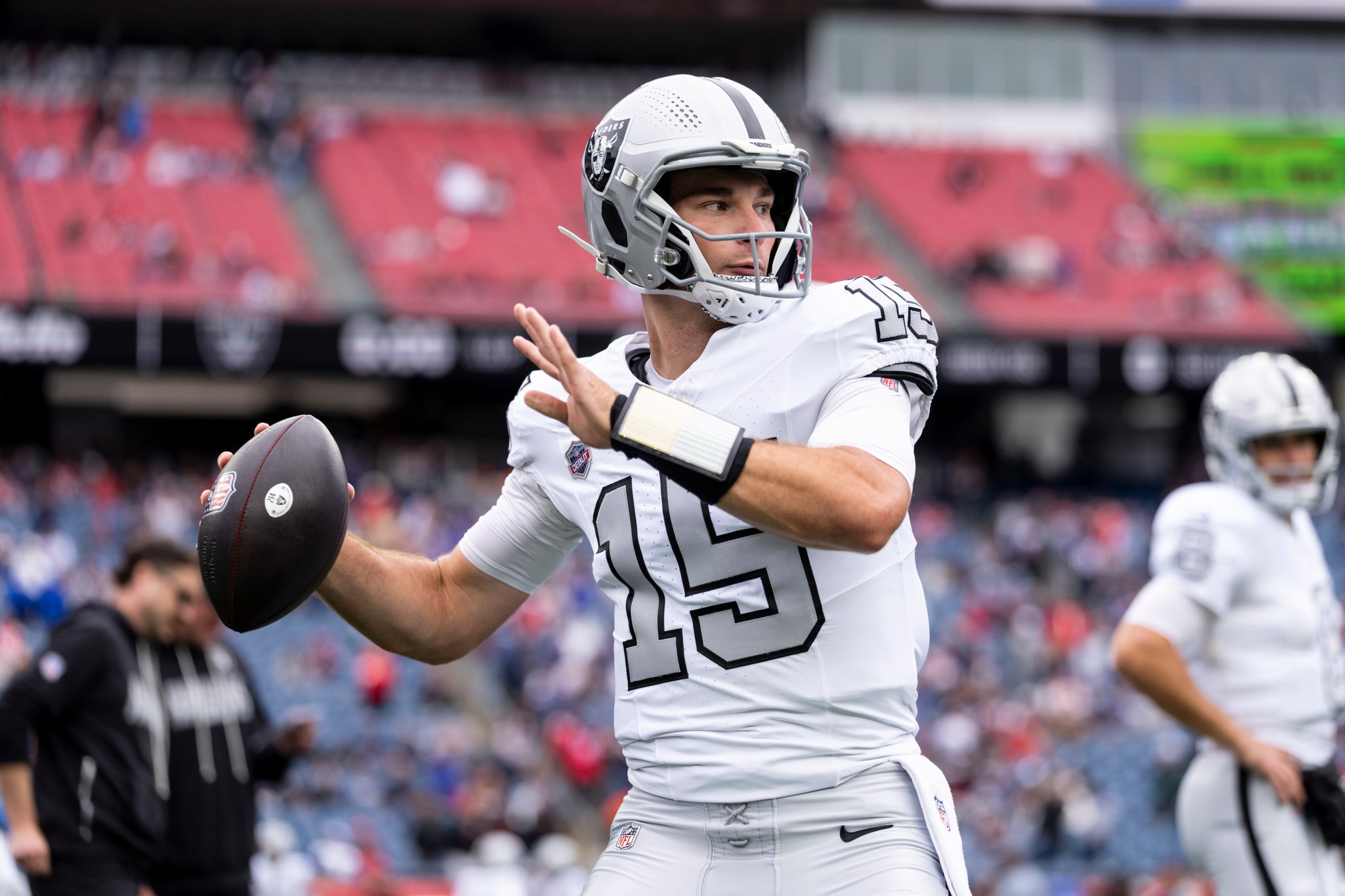 Raiders could make splashy trade for 1,000-yard No. 1 WR for Fernando ...