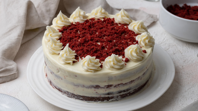 Classic (and decadent) red velvet cake recipe