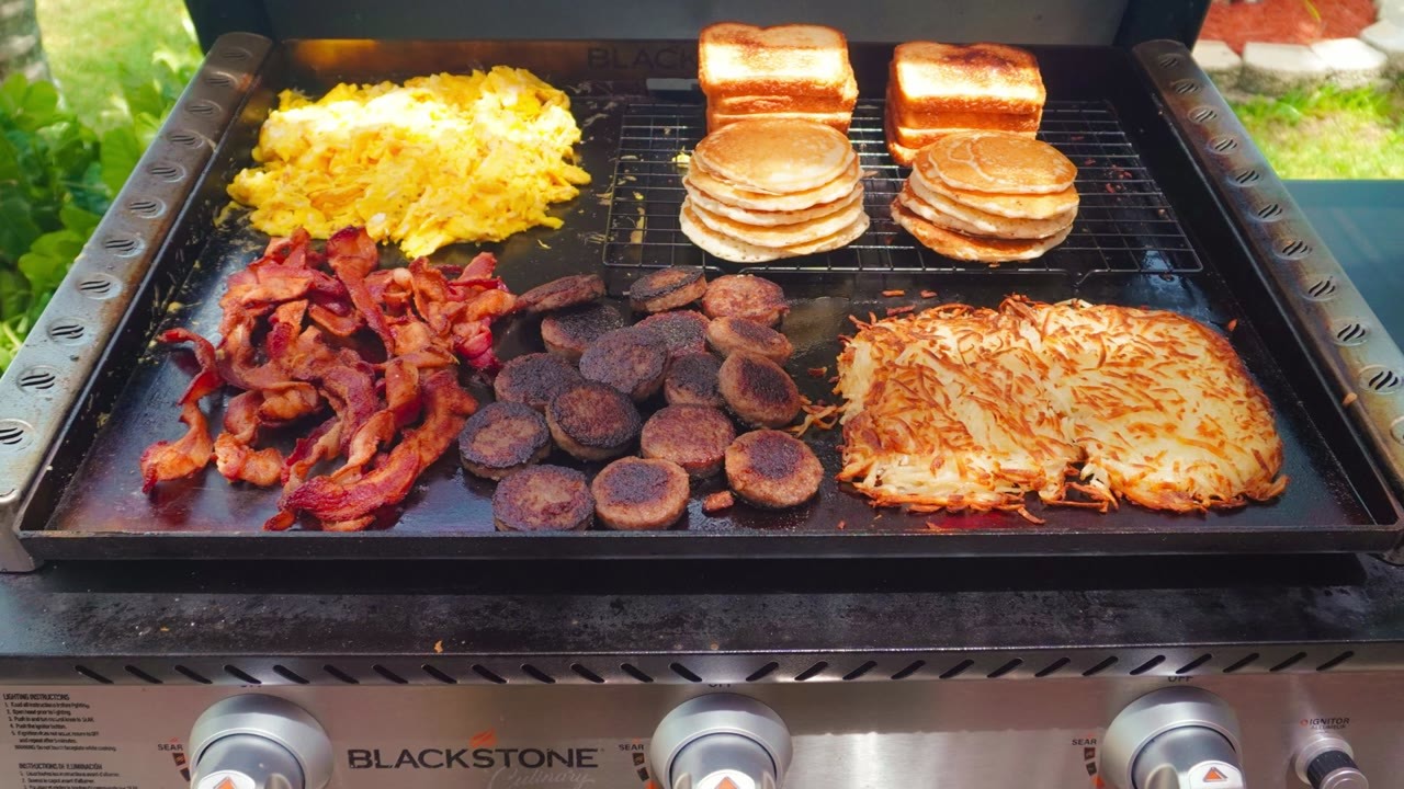 Bacon, eggs, pancakes and hash browns—here’s how to time everything