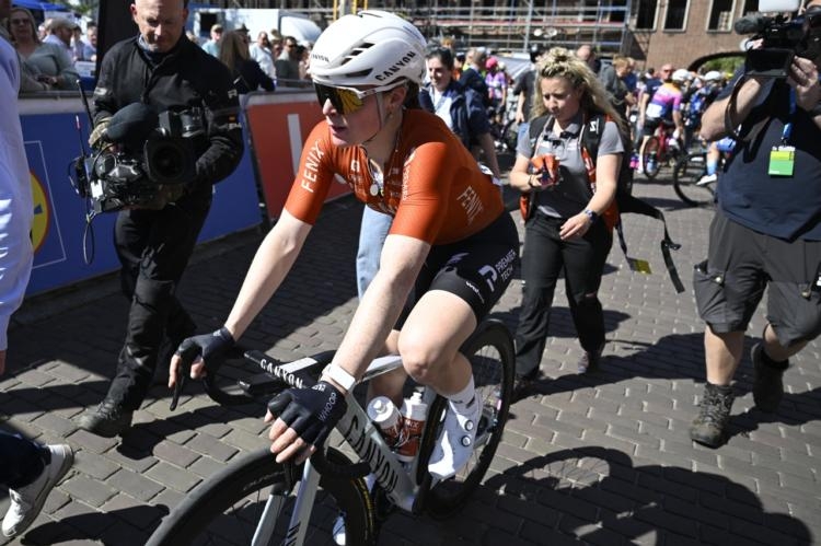 Cyclisme. Une coureuse interpelle les organisateurs de l’Eneco Tour sur ...