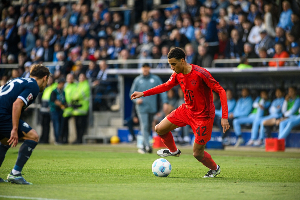 Kompany speaks out on Jamal Musiala: 'I can relate to his situation'