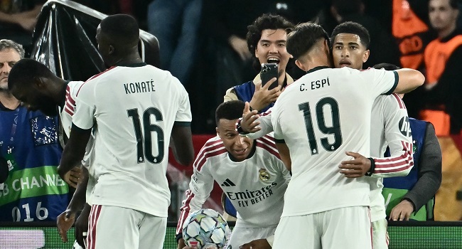 Real Madrid comeback stuns Roma as Mourinho enjoys happy reunion