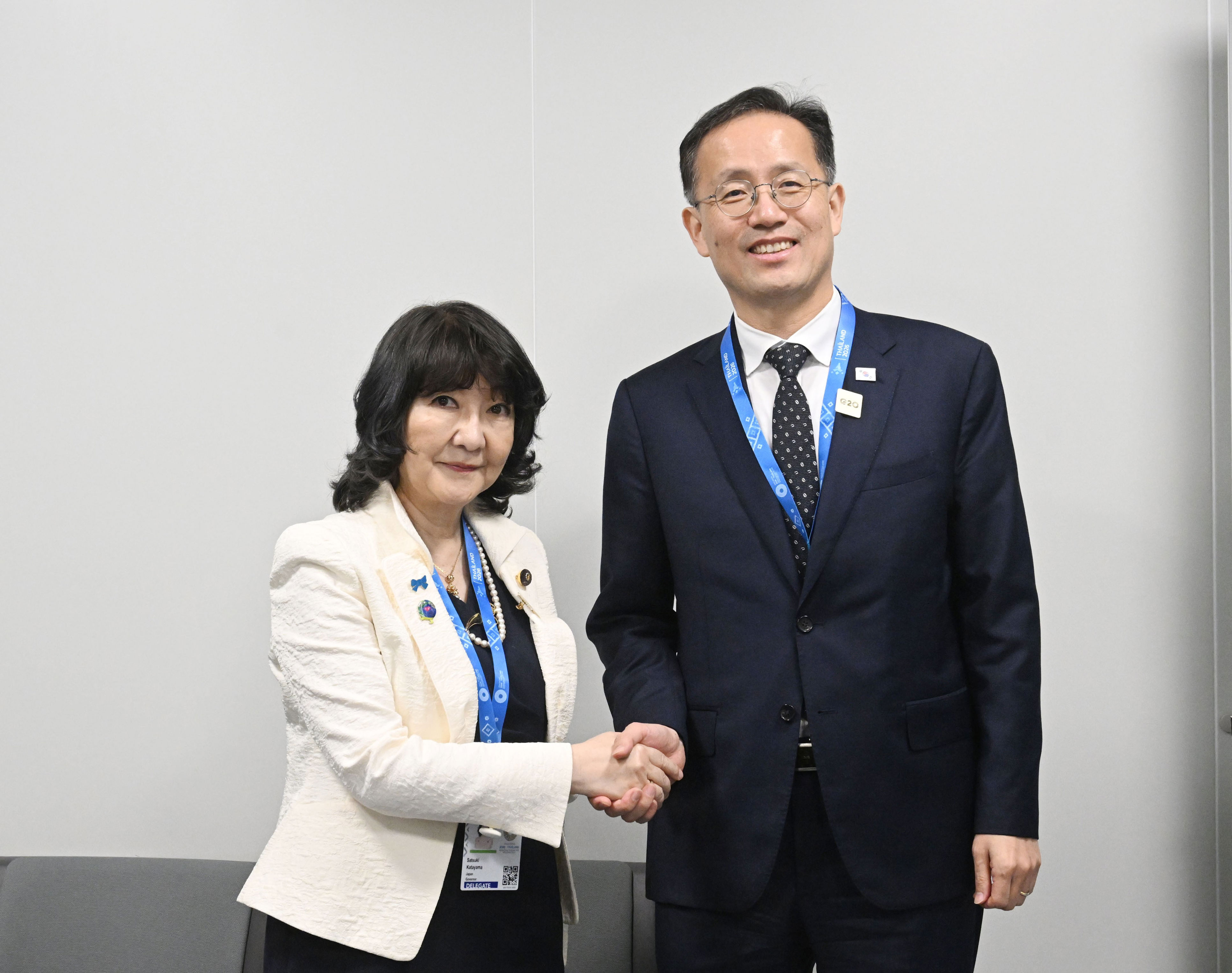 South Korea, Japan extend $10 billion currency swap agreement