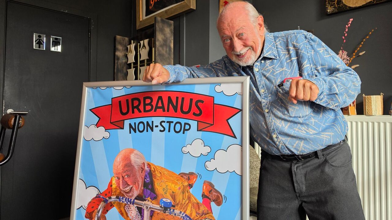 Urbanus komt met nieuwe show, ondanks aankondiging pensioen: 