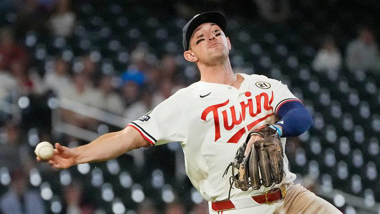 Brooks Lee's Gold Glove nomination further vindicates Twins' decision ...