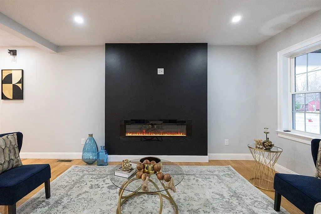 East Bridgewater home on N Central Street sells for $815K