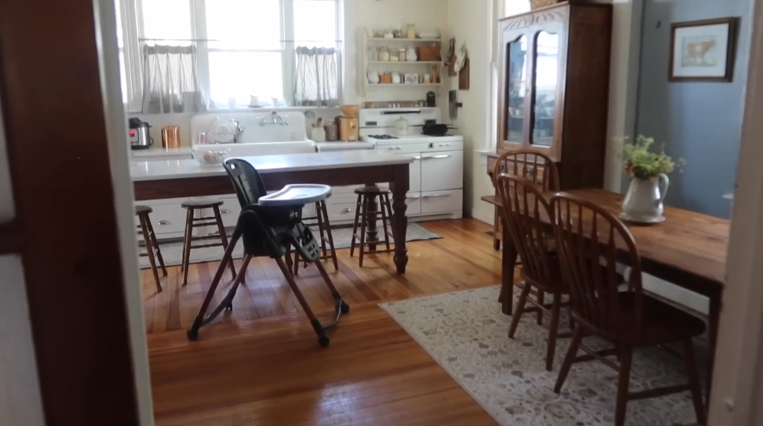Minimalist home tour for big families