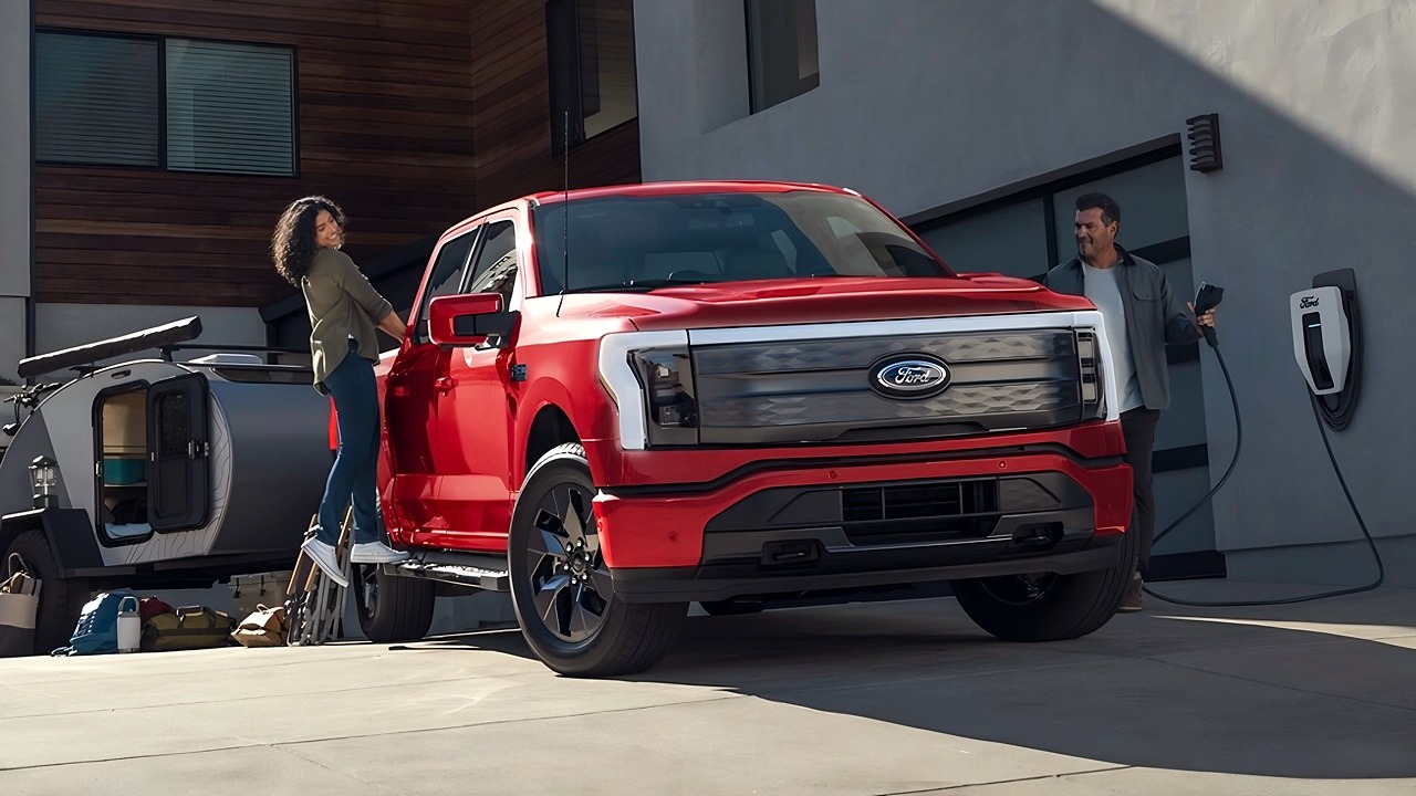 Used F-150 Lightnings now sell for 50% to 60% of sticker, one EV dealer ...