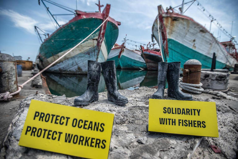 Indonesia's new fishing law required port inspections; KM Maulana 23 ...