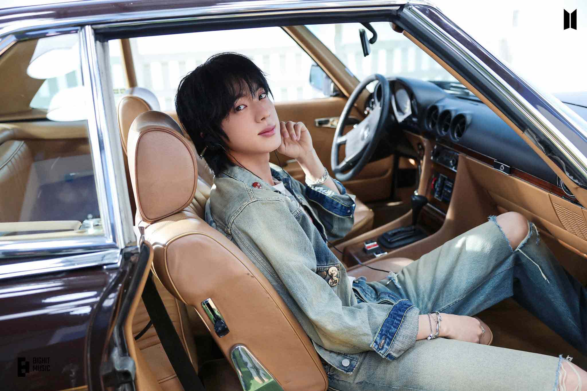 Jin (BTS) thắng lớn tại lễ trao giải Tây Ban Nha với 5 giải thưởng