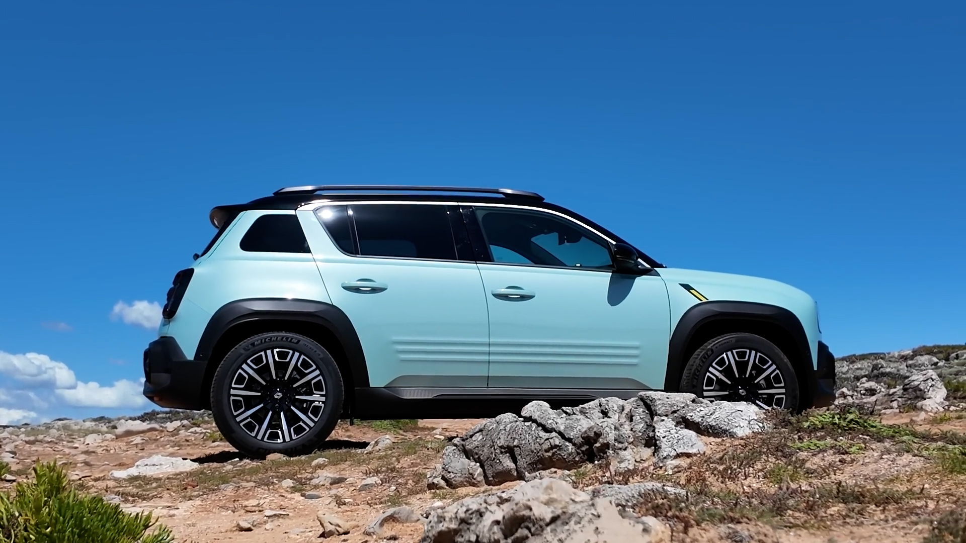 First look at the all-new Renault 4 electric SUV