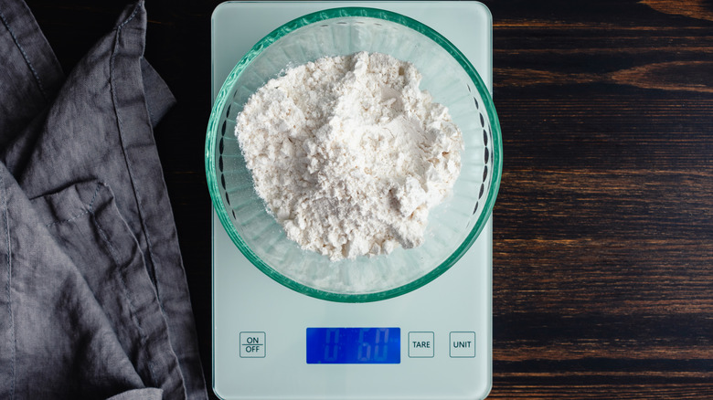 10 of the most common baking measuring mistakes, according to a ...