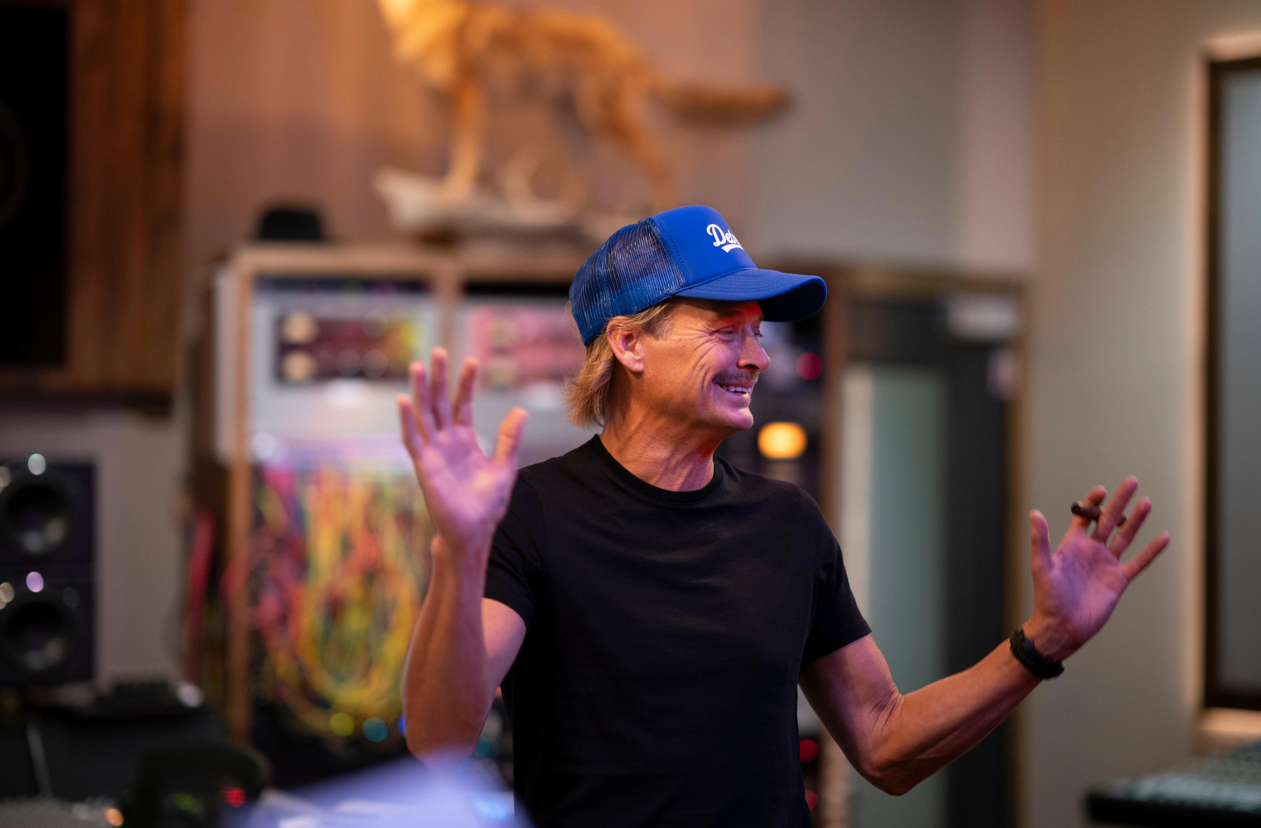 Kid Rock talks political controversy, AI music, new haircut and more