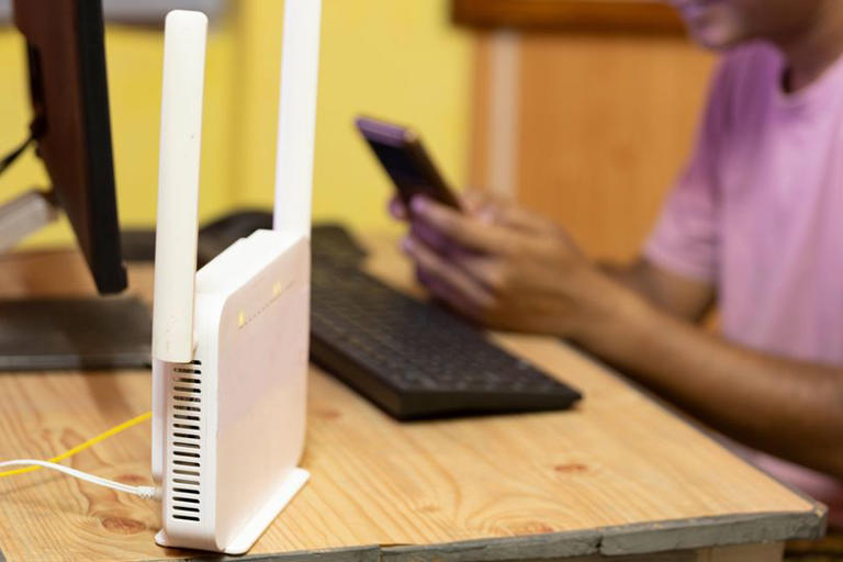 Britain's biggest holiday park operator is putting Wi-Fi routers in all ...