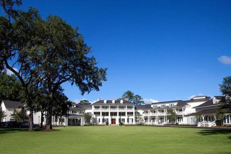 Bluffton luxury resort earns Michelin key. Here's how much it costs to stay