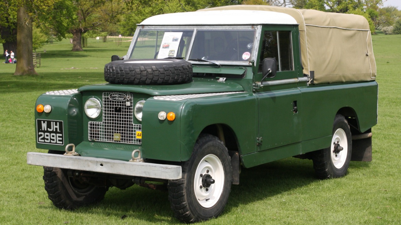 12 Land Rovers, from a 1948 Amsterdam debut to the first all-aluminum SUV