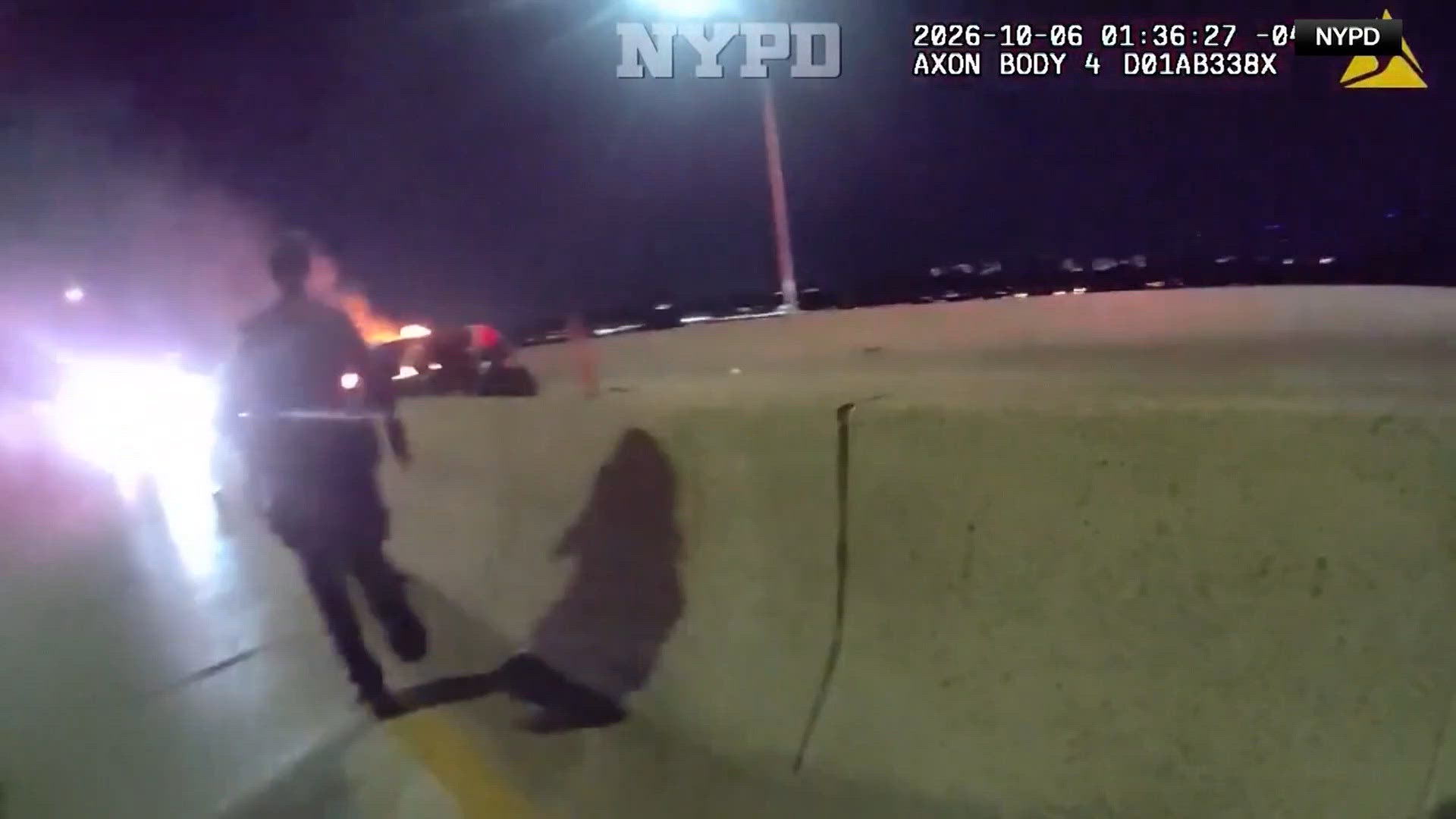 Officers race to save a man from a burning car
