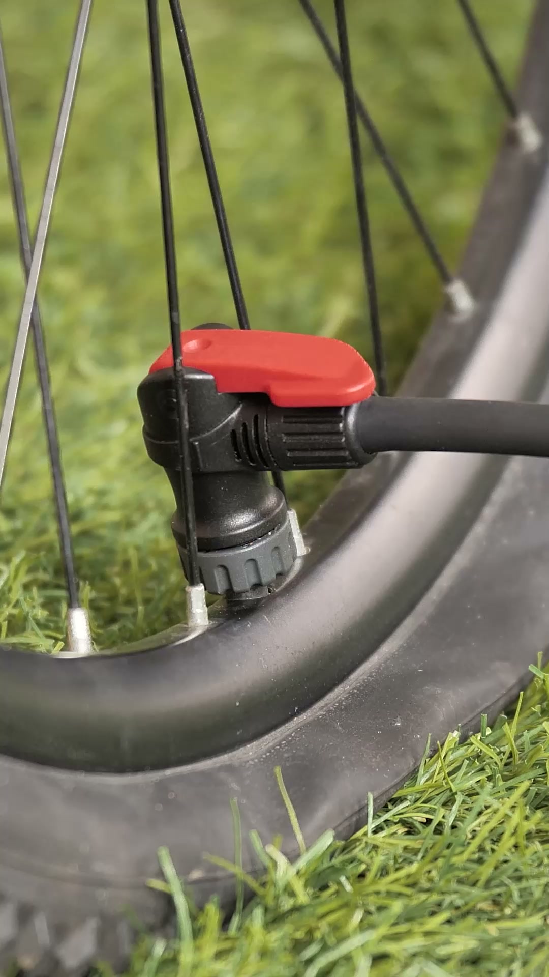 How to make a DIY bicycle pump using a syringe