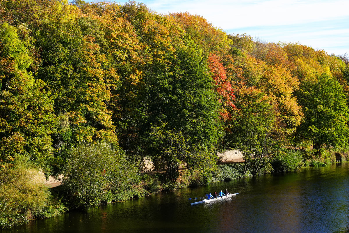 Temperatures to hit 22C before dropping with overnight frost forecast ...