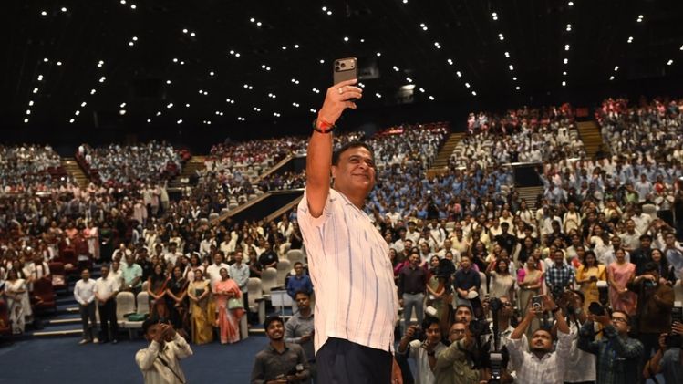 Assam to expand Nijut Moina, Nijut Babu schemes; 5.42 lakh students ...