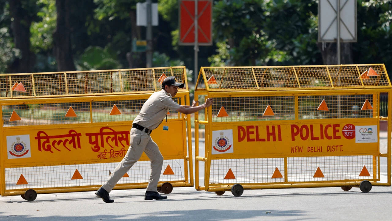Govt issues clarification on 'unconditional apology' in SC over ...