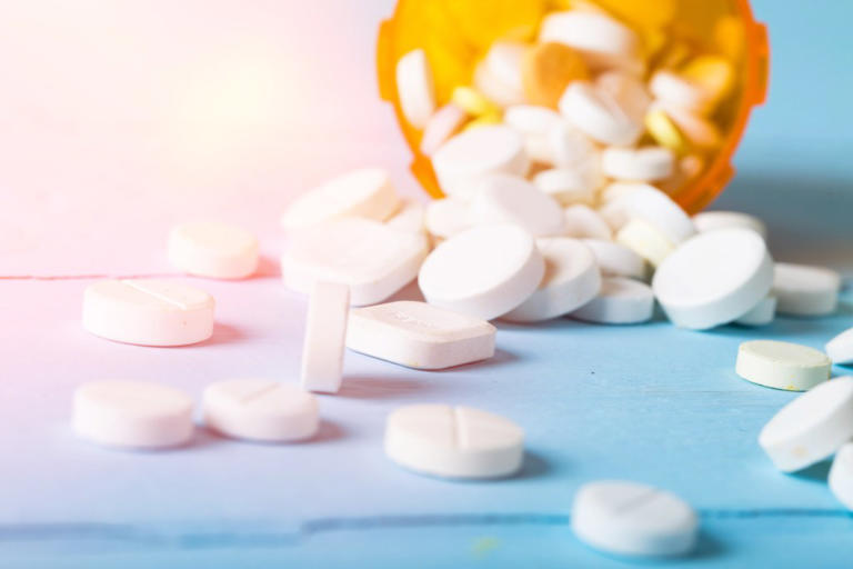 Opioid addiction diagnoses spike 33% in 3 years — which age group is ...