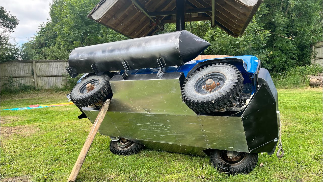 Can my Land Rover drive on land and water?