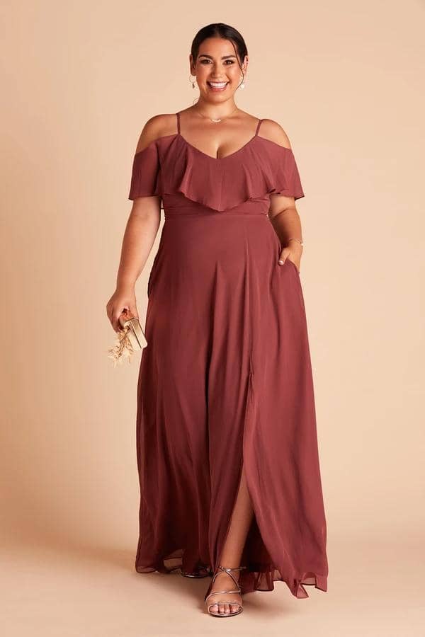 15 model long dress untuk orang gemuk agar terlihat langsing