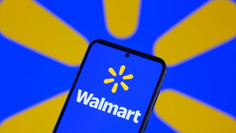 Walmart’s $100 solar power bank is now $30 and doubles as an LED flashlight