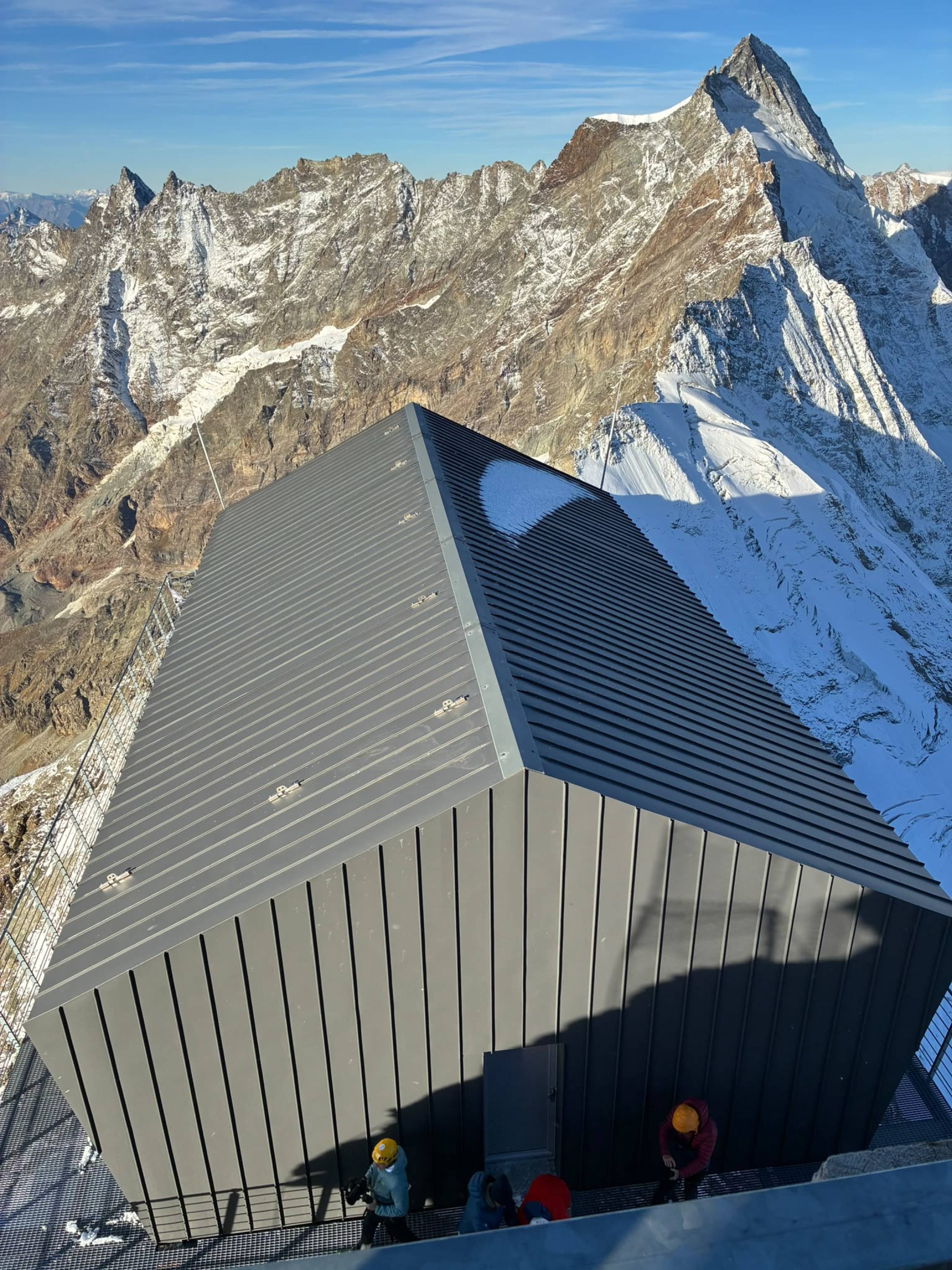 Nuova Capanna Carrel,cantiere estremo ha sfidato cambiamento climatico