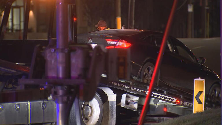 Blue Line temporarily disrupted after car crash in south Charlotte
