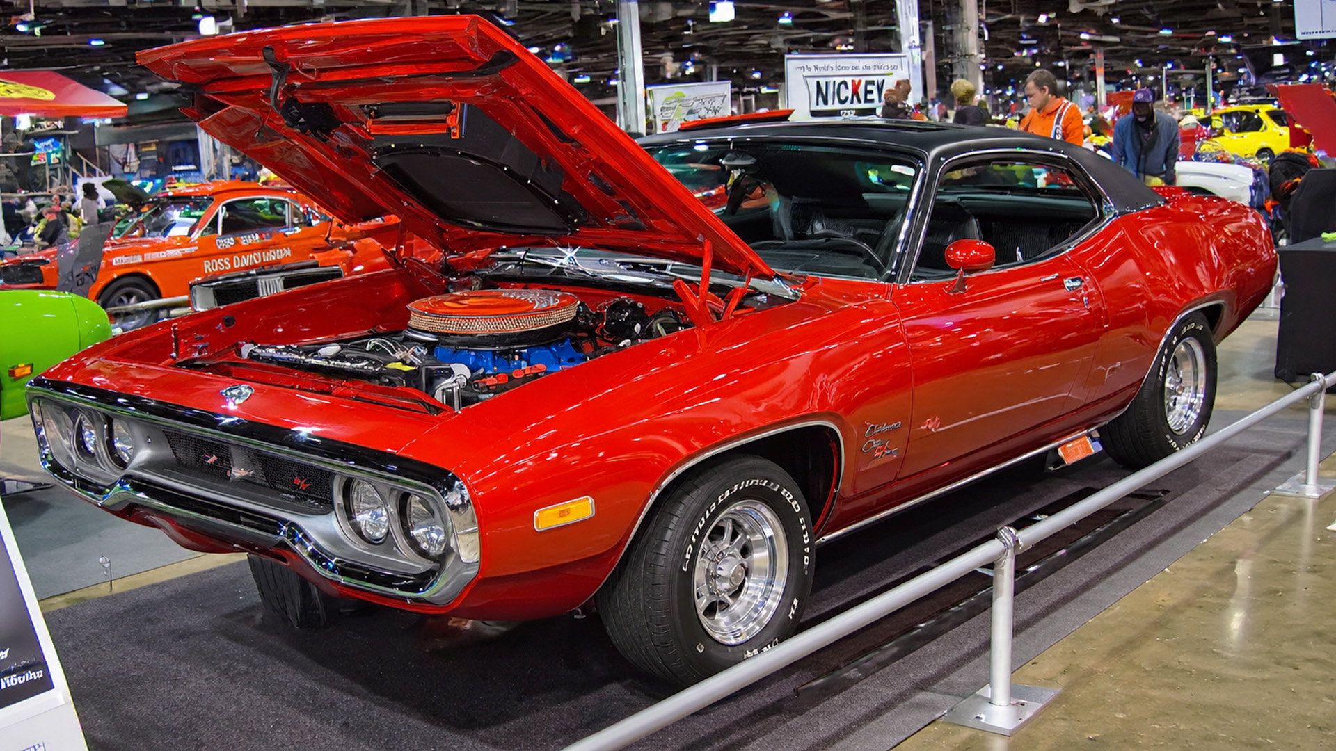 Exploring the one-of-a-kind 1972 Plymouth Road Runner 440+6