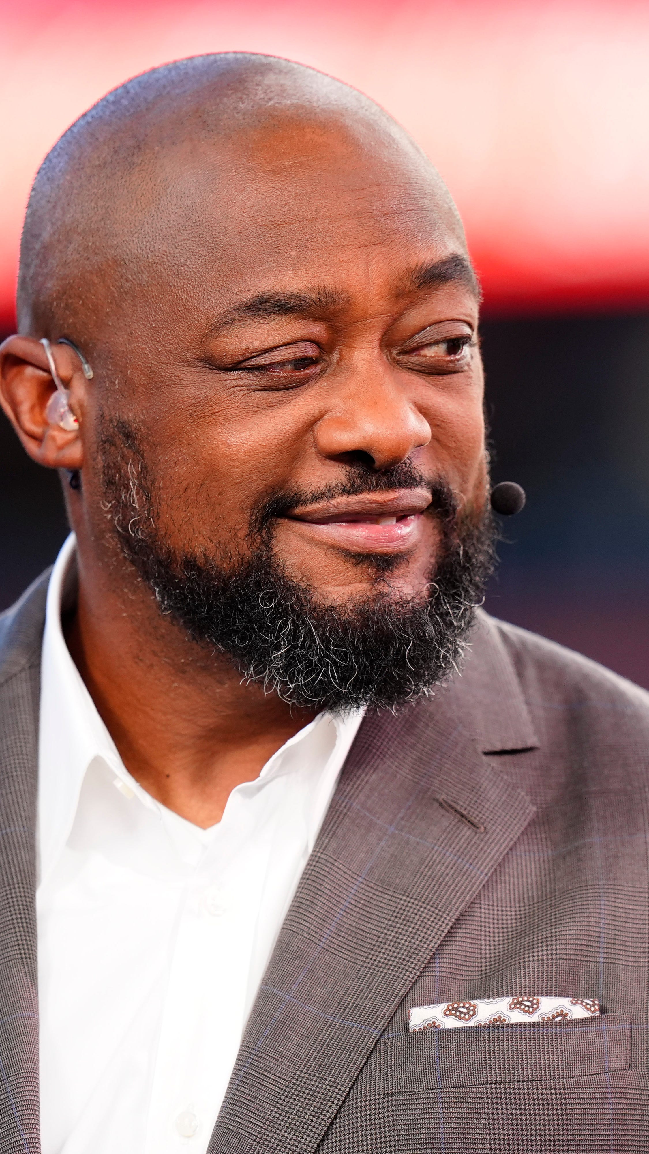 Mike Tomlin discusses new life in broadcasting, reaction to his viral ...